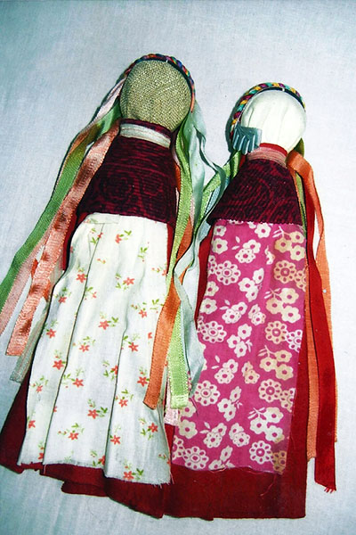 К. Кононенко. Лялька-княгиня і «Дружка». 1976. с. Германівка Обухівського р-ну Київської обл.